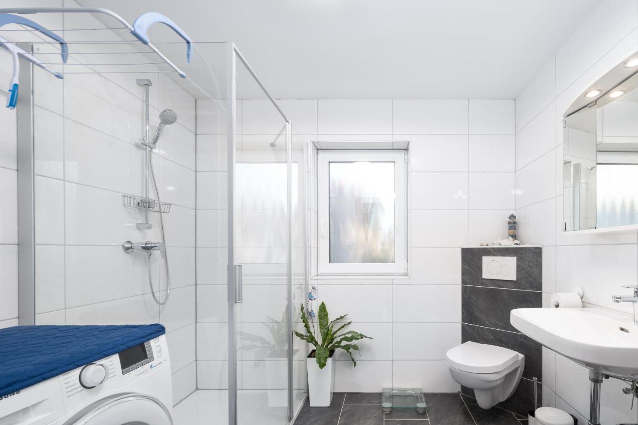 Familienfreundliche 3-Zimmer-Ferienwohnung Saal Eksteriør billede